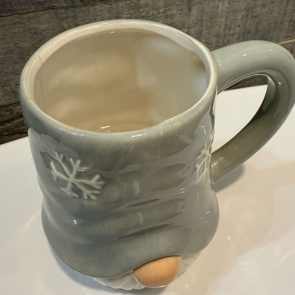 Gnome Gray Snowflake Holiday Coffee Tea Mug - Picture 3 of 4